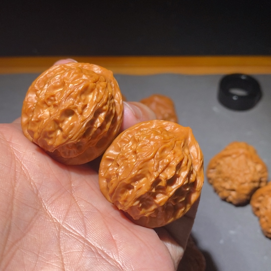 把件文玩核桃35原树佛光