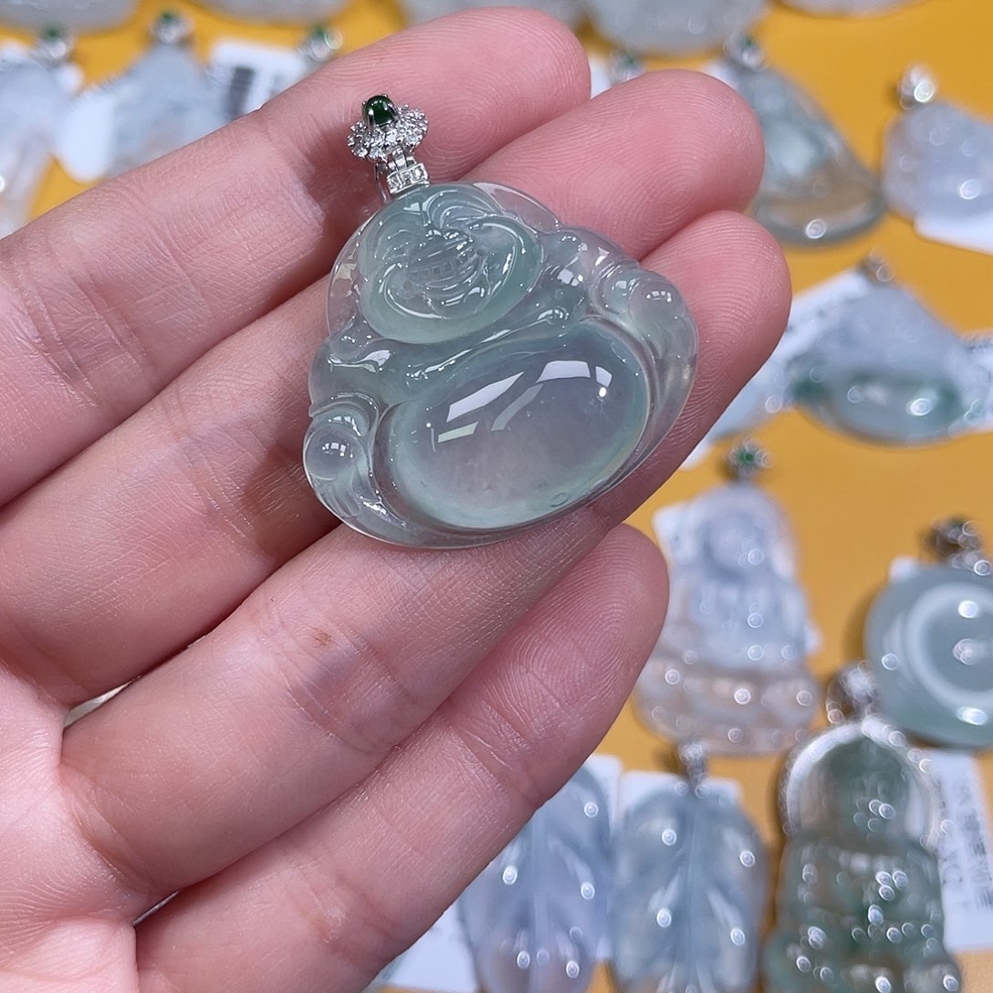 ****ง翡翠18K金镶嵌颈饰佛公
