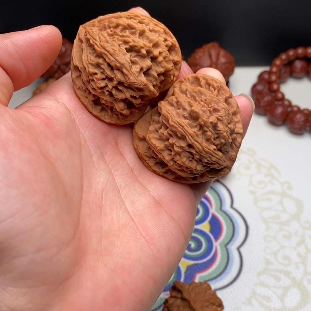 文玩核桃把件46玉华宫