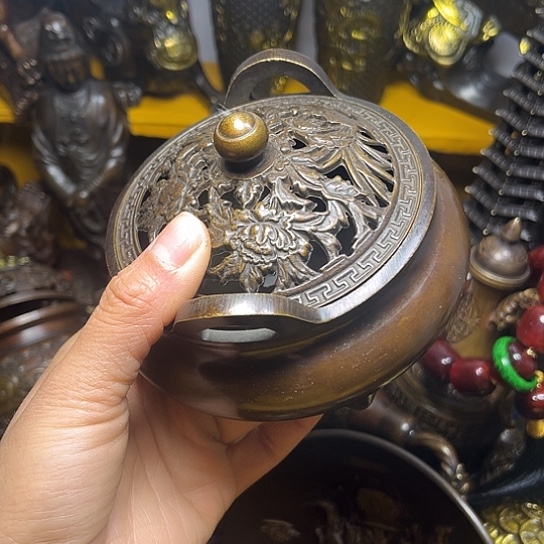 绾**河精美铜器精美摆件 