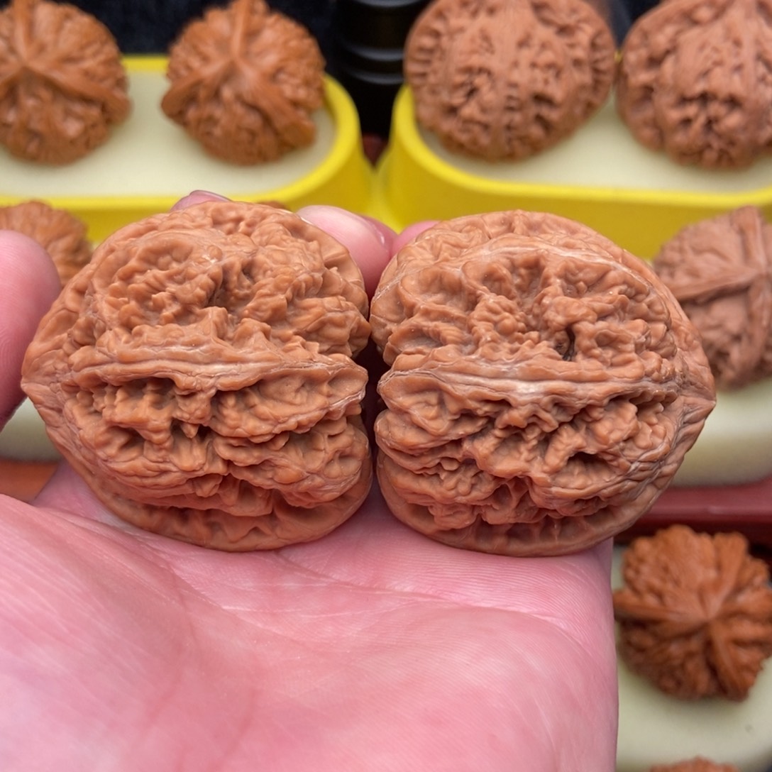 文玩核桃把件思**厚粗筋46