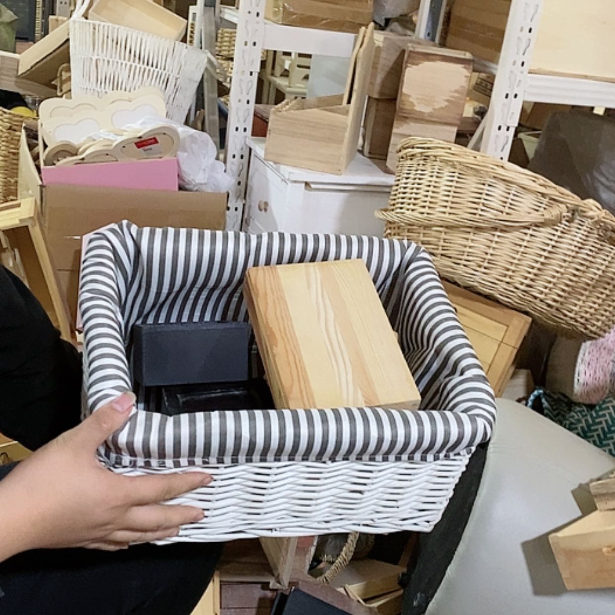 【闪购商品】塑料这是编号076