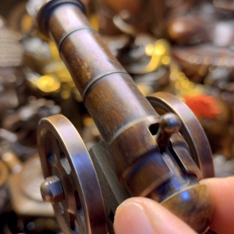 铜材质文玩办公家具摆件