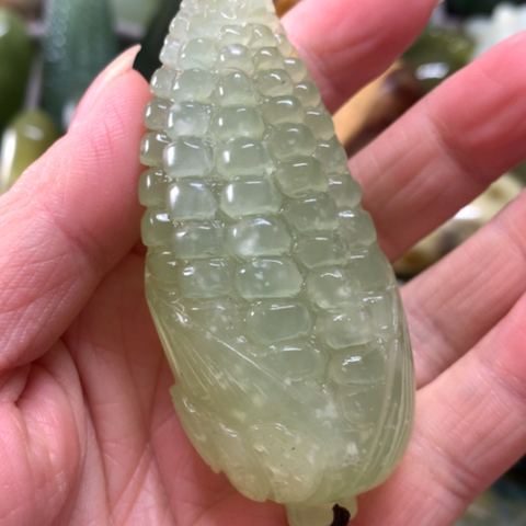 蛇纹石玉未镶嵌手把件