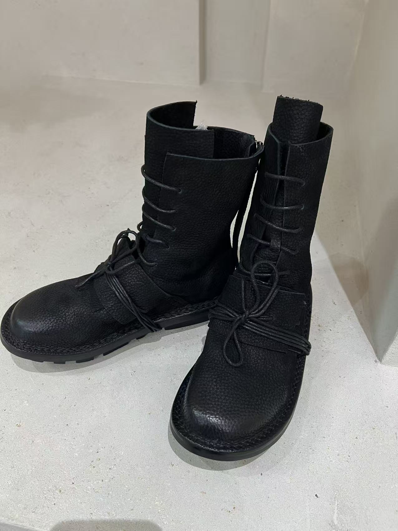 Li Wang/里望设计师款  意大利牛皮油蜡磨砂黑 系带马丁靴（跟4