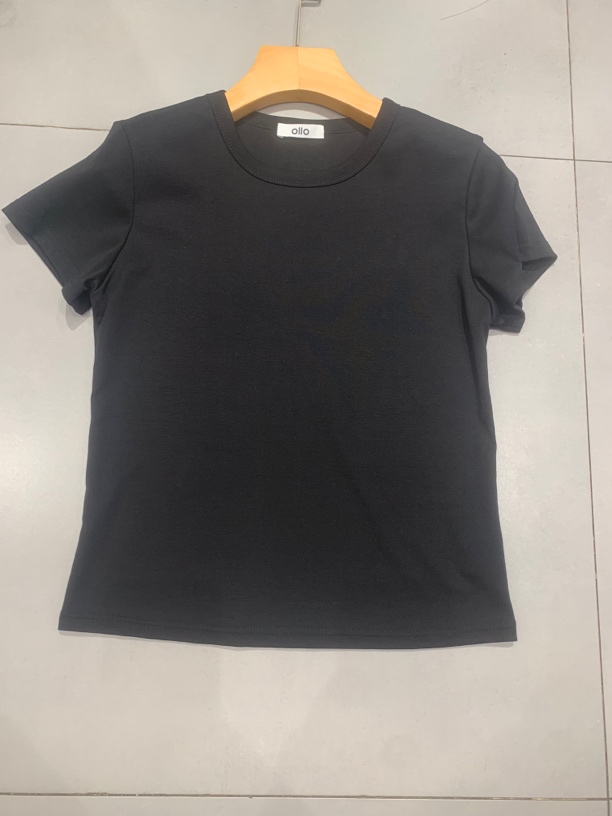 背后字母短袖T恤衫