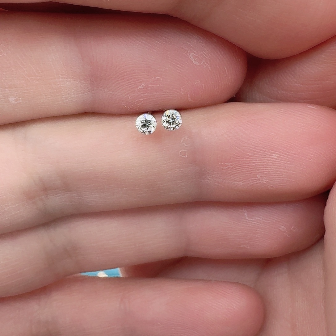 18K金镶嵌耳饰钻石波*10+10直针含堵无边镶