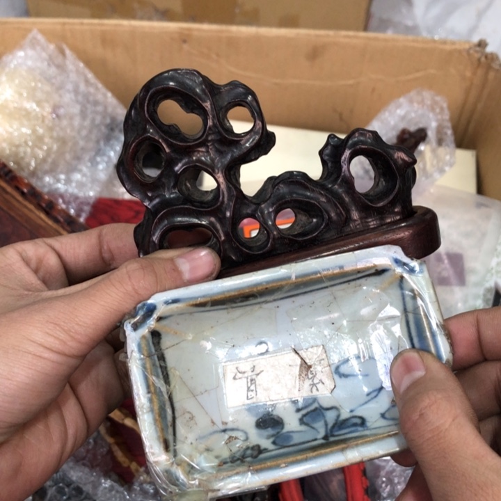 陶瓷孤品单件车里拍