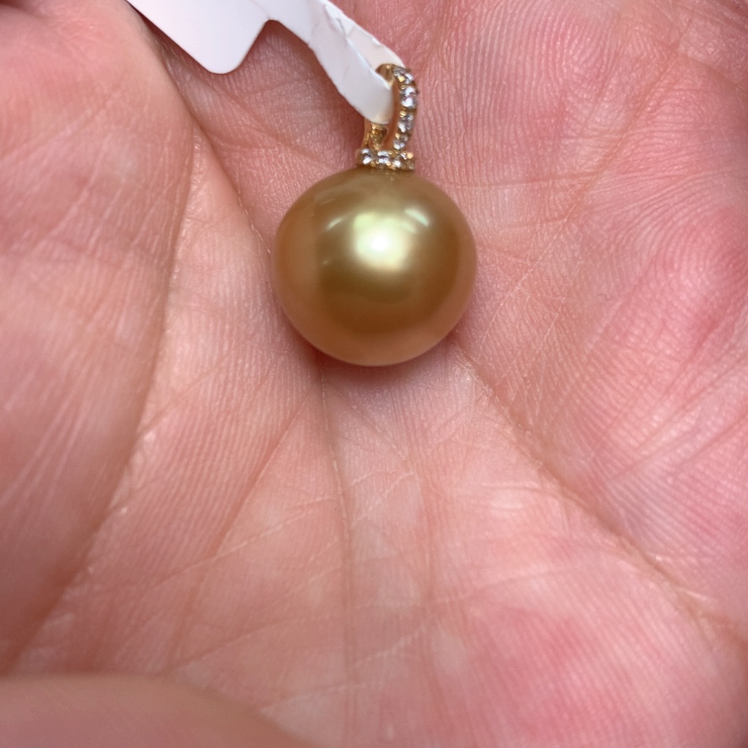 海水珍珠颈饰18K金镶嵌