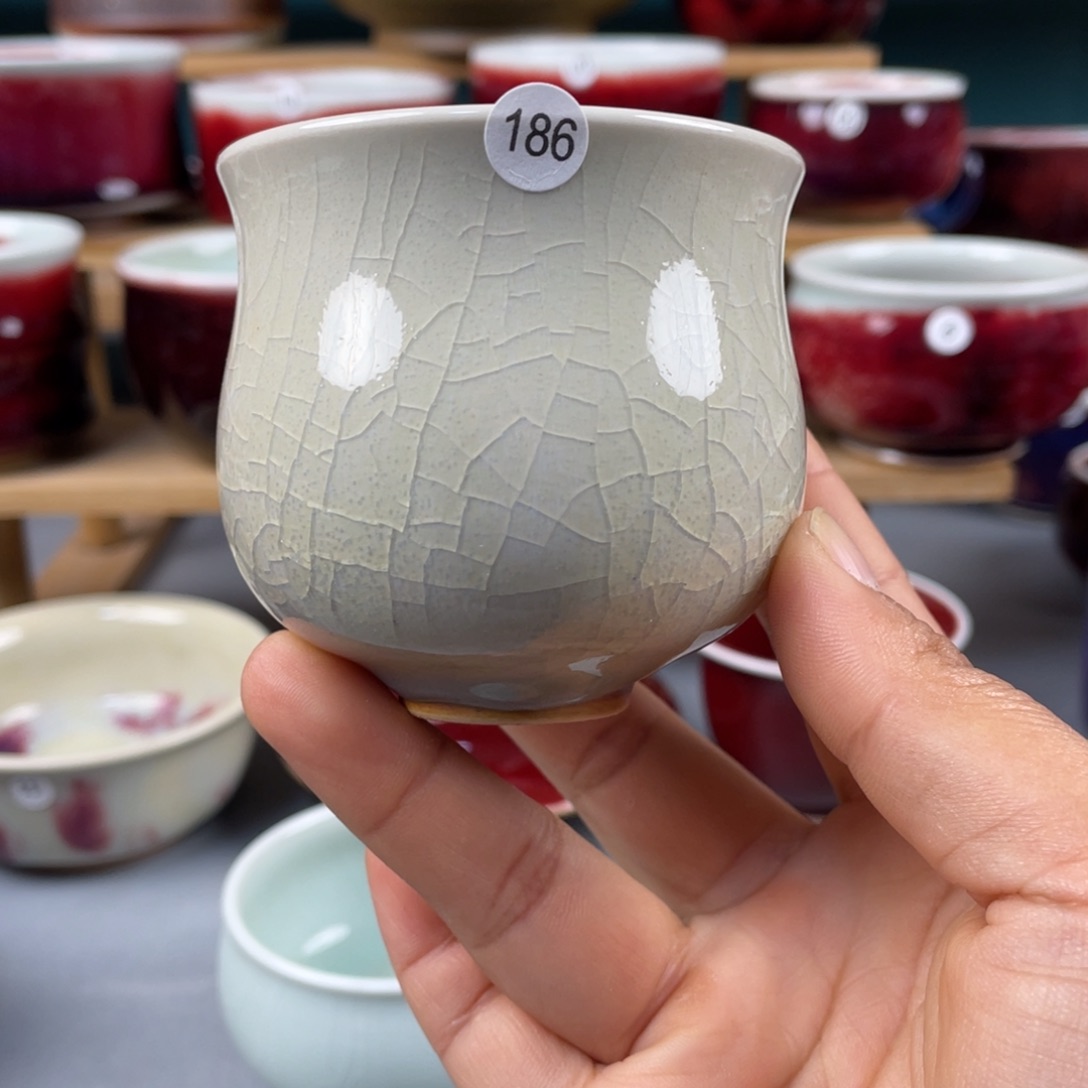 瓷片纯手工制作…………