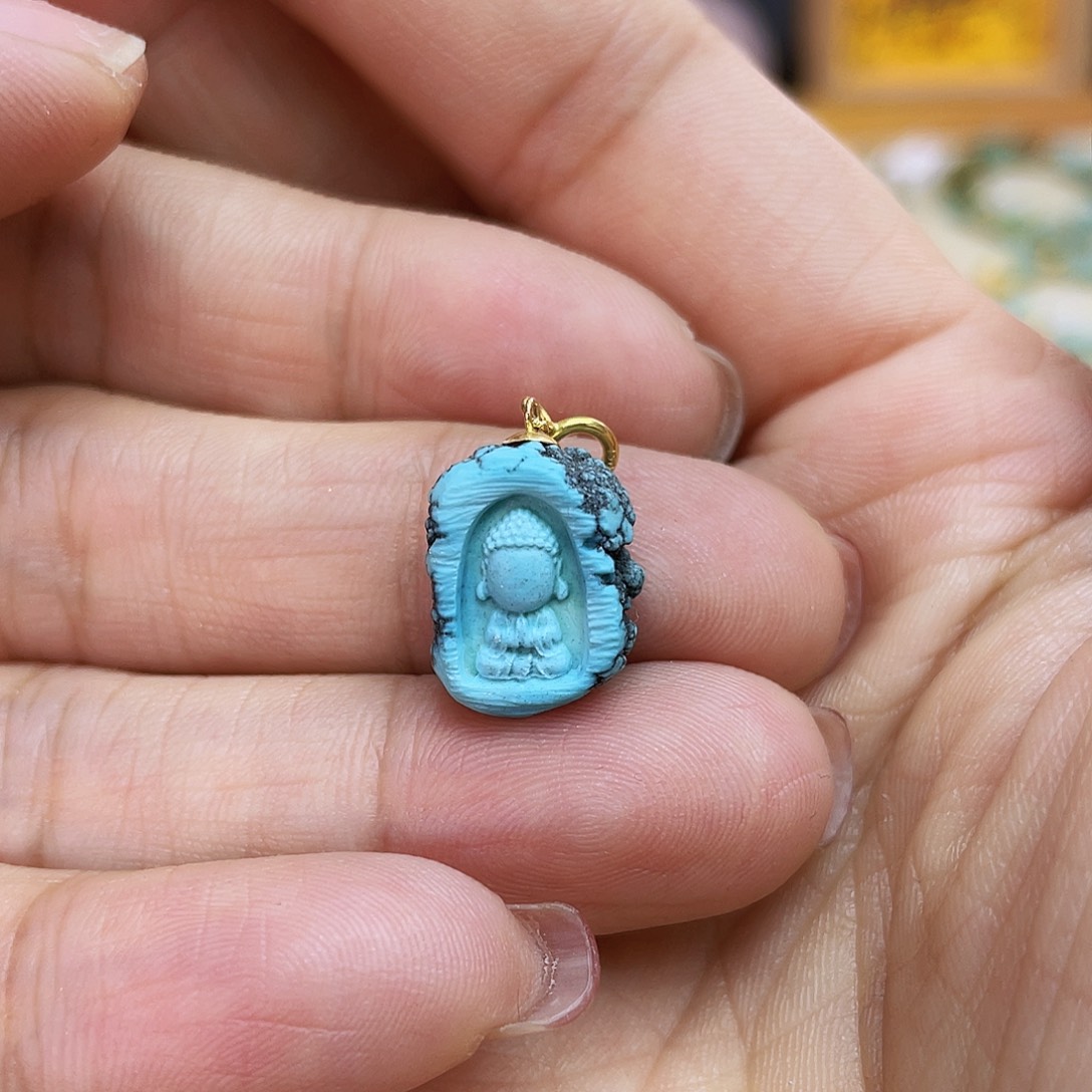 绿松石吊坠(不含链)18K金镶嵌