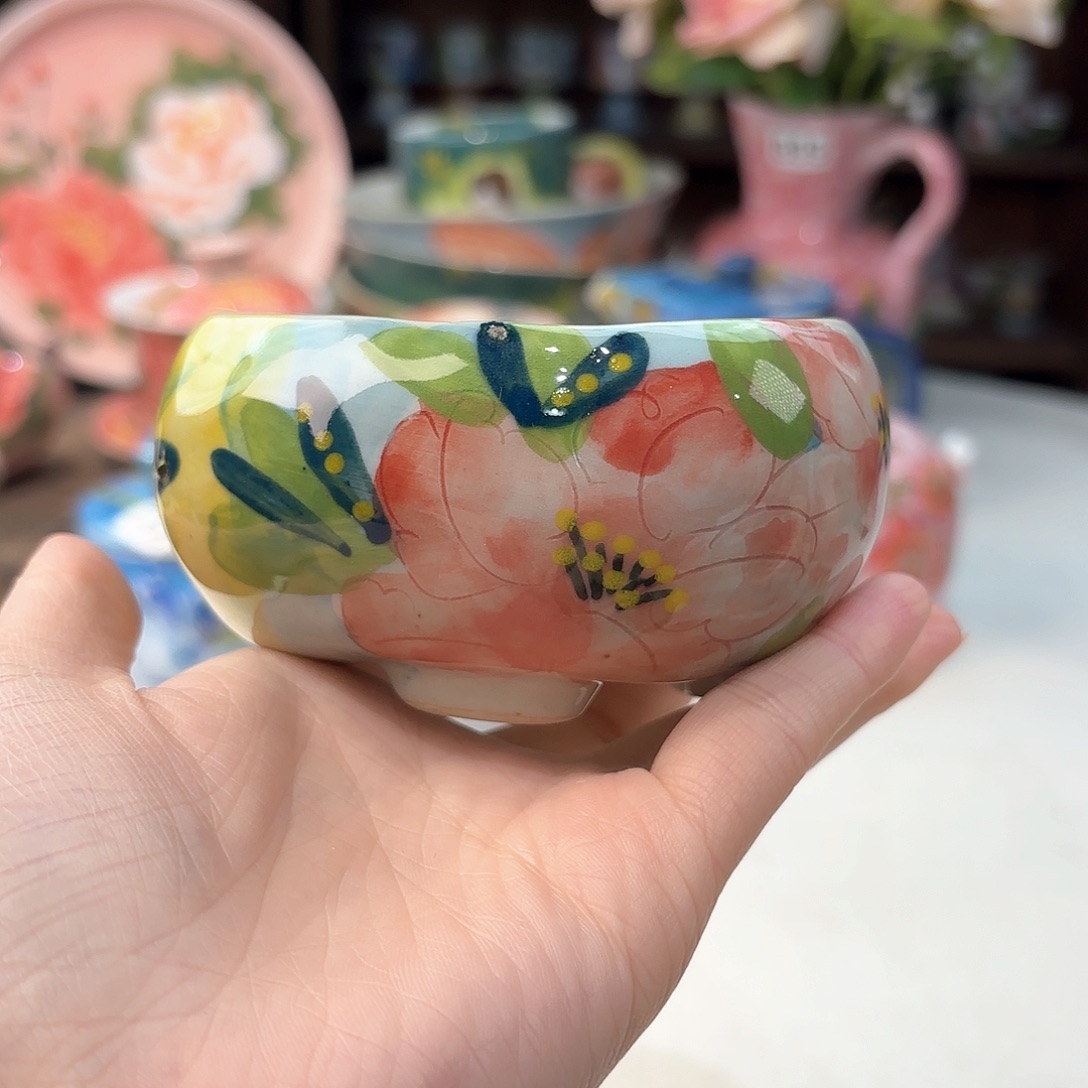 瓷片兔兔好可爱啊我