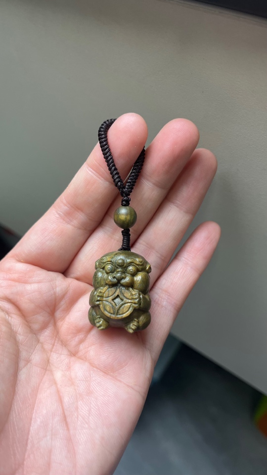 阿根廷绿檀吞金兽钥匙扣，2.6厘米高度