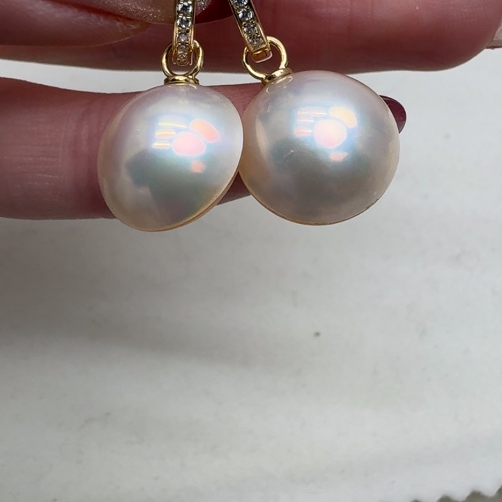 拼合珍珠（马贝珠）耳饰18K金镶嵌