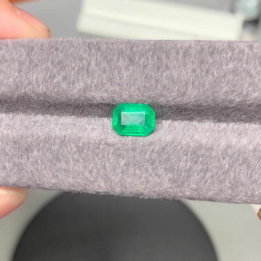 祖母绿裸石未镶嵌祖母绿2.02克拉未镶嵌