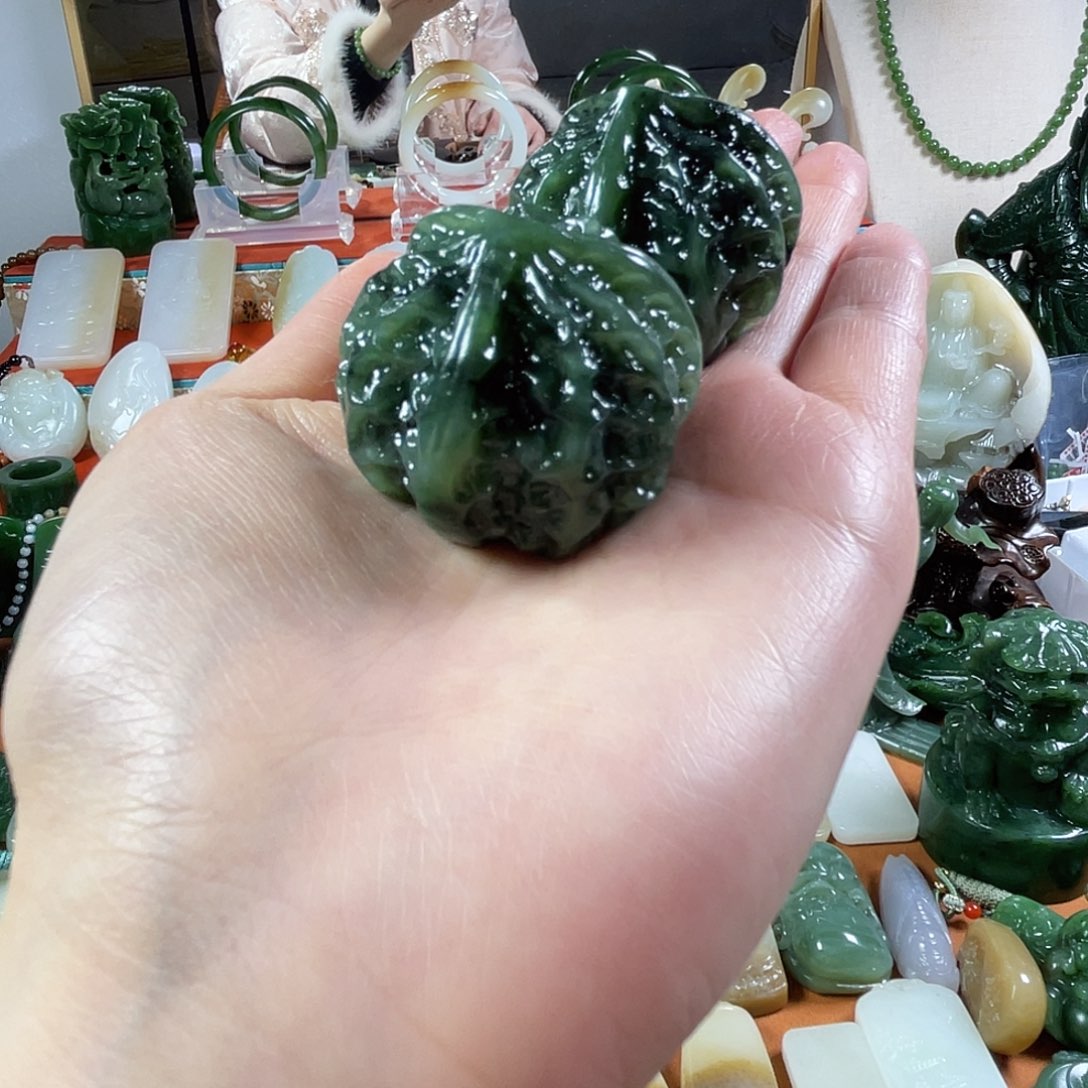 和田玉（碧玉）未镶嵌把件