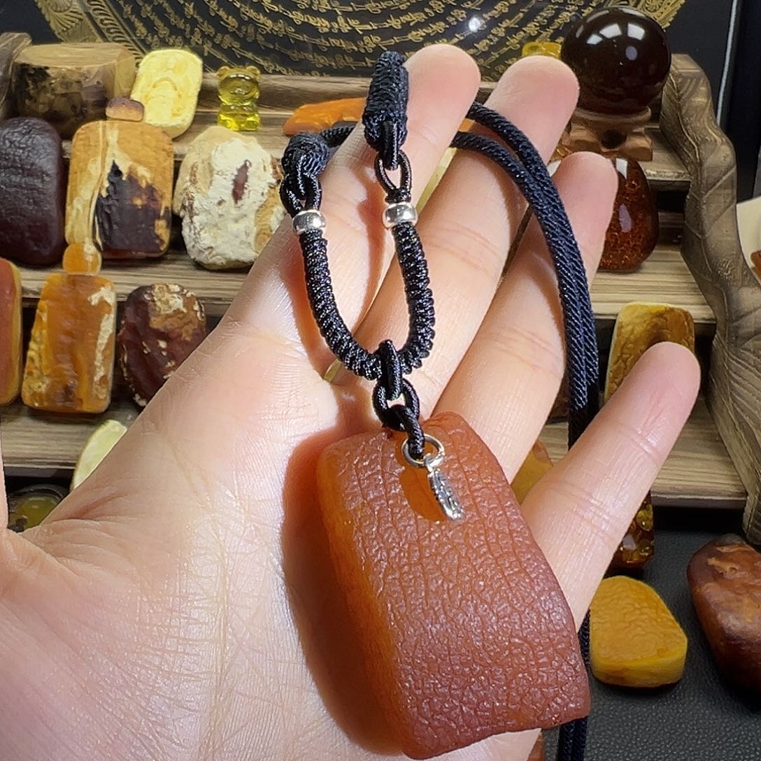 琥珀裸石未镶嵌琥珀