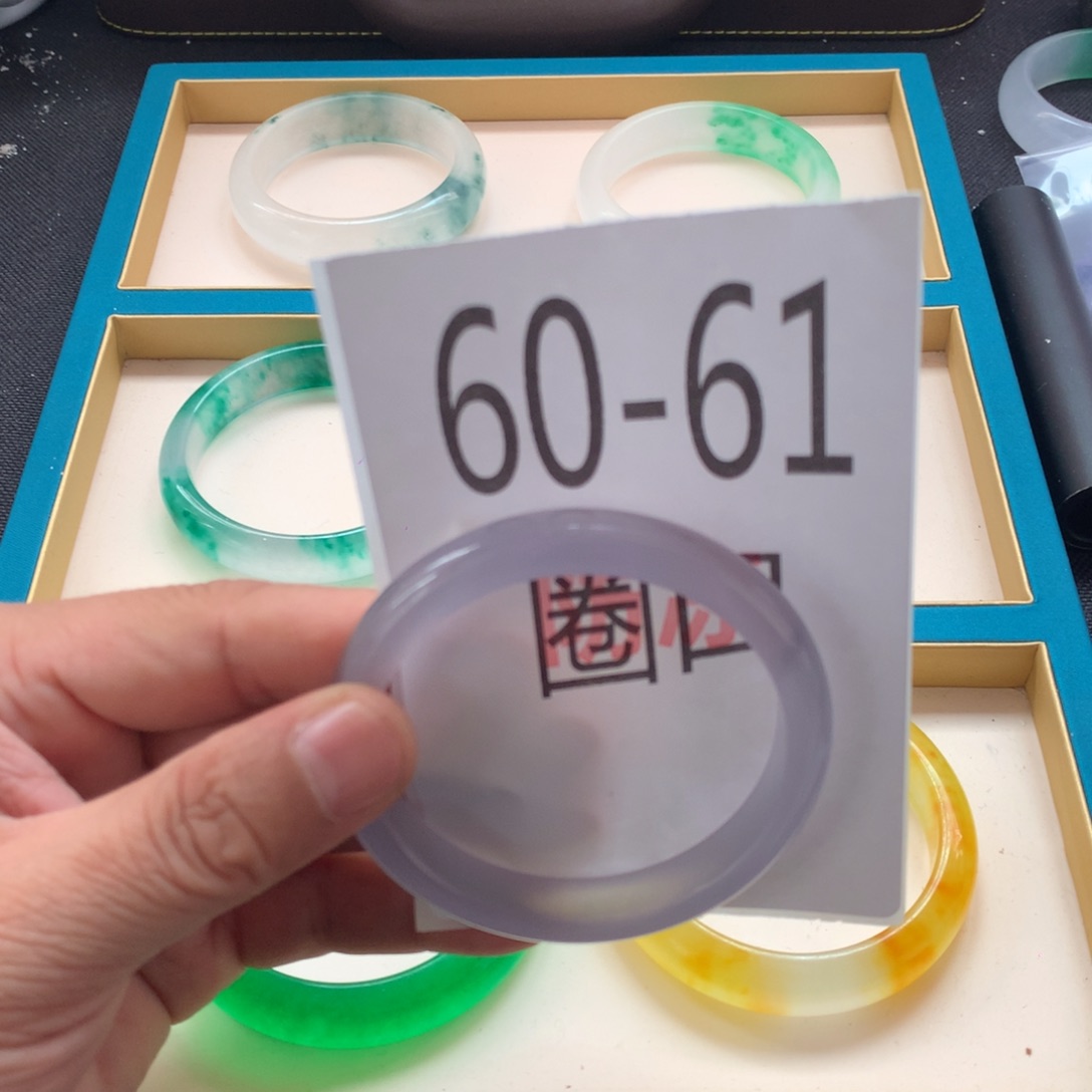 1石英岩玉手镯手镯