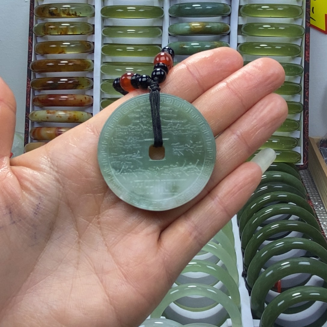 初***心蛇纹石玉未镶嵌手镯