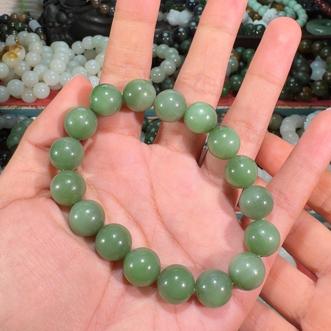 上***月和田玉未镶嵌手链