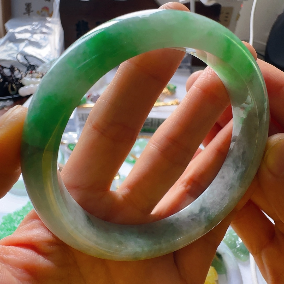 翡翠未镶嵌颈饰翡翠550