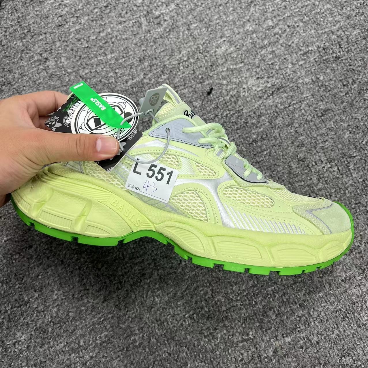 3号上新款男女高端户外休闲鞋 L551