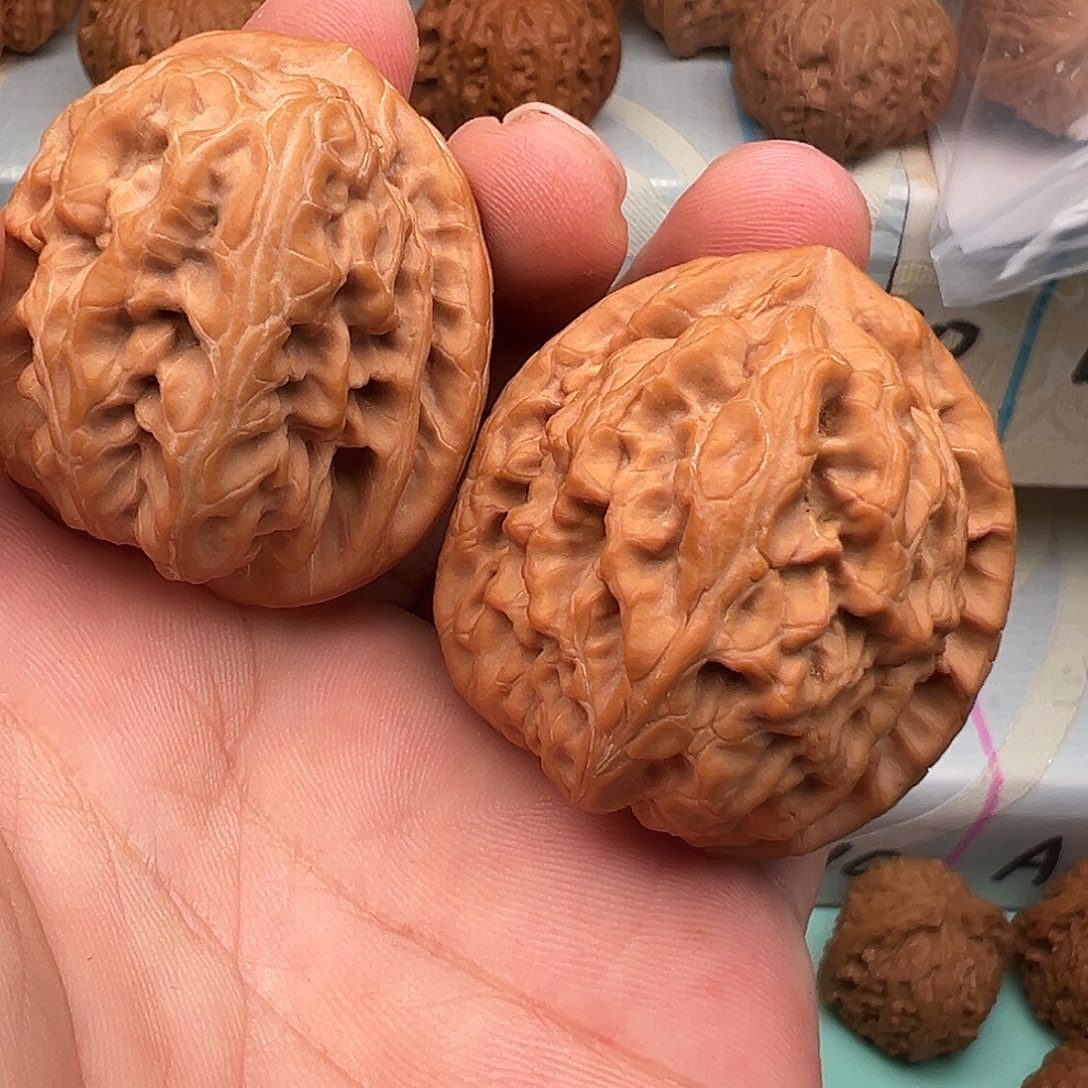 楚***描桃核把件全品红锦鲤45