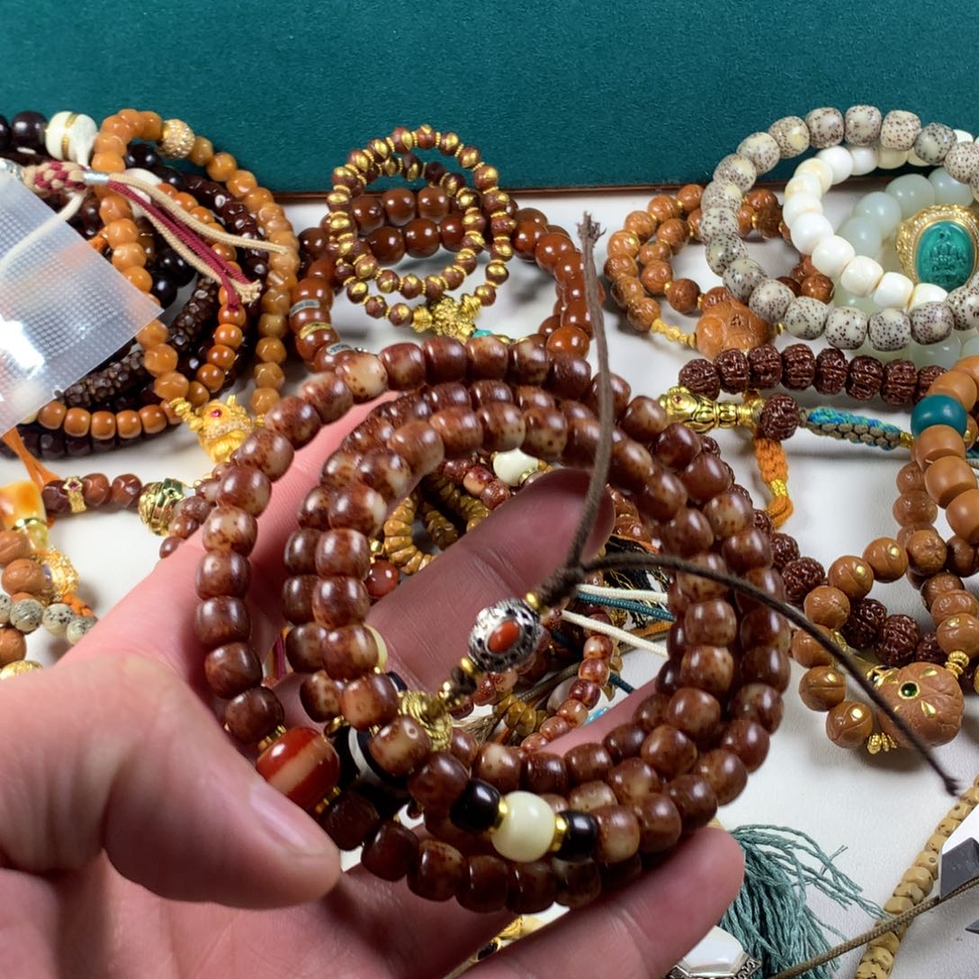 吊坠星月菩提。。。。。。。。。。。