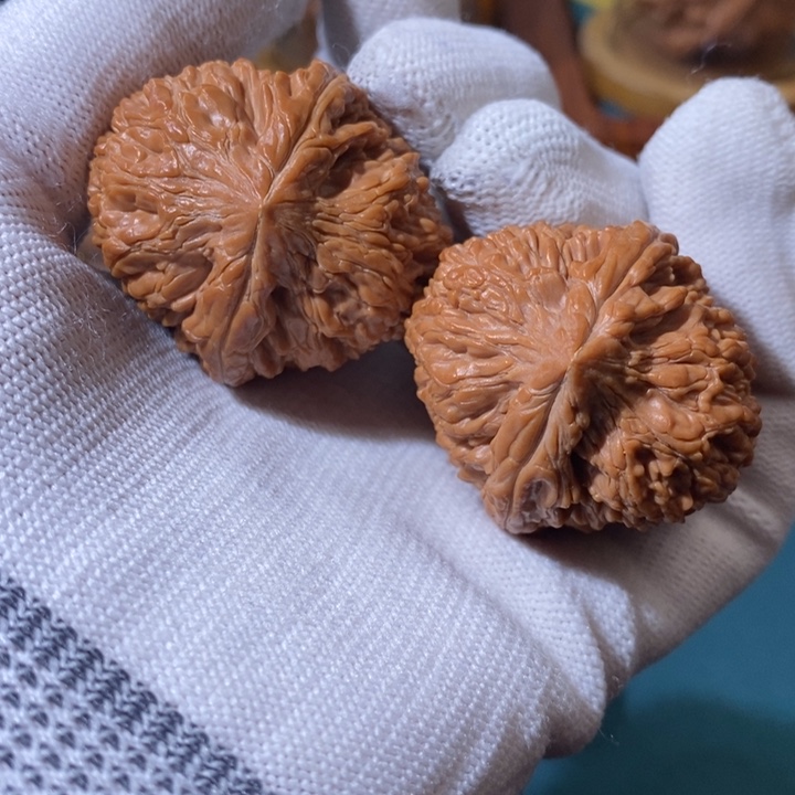 文玩核桃吊坠大蒜