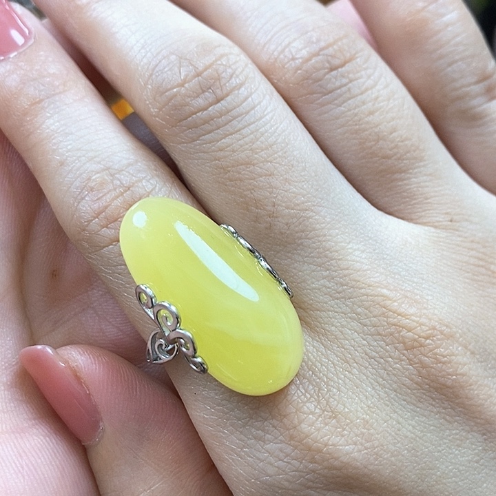 银S925镶嵌颈饰琥珀戒指