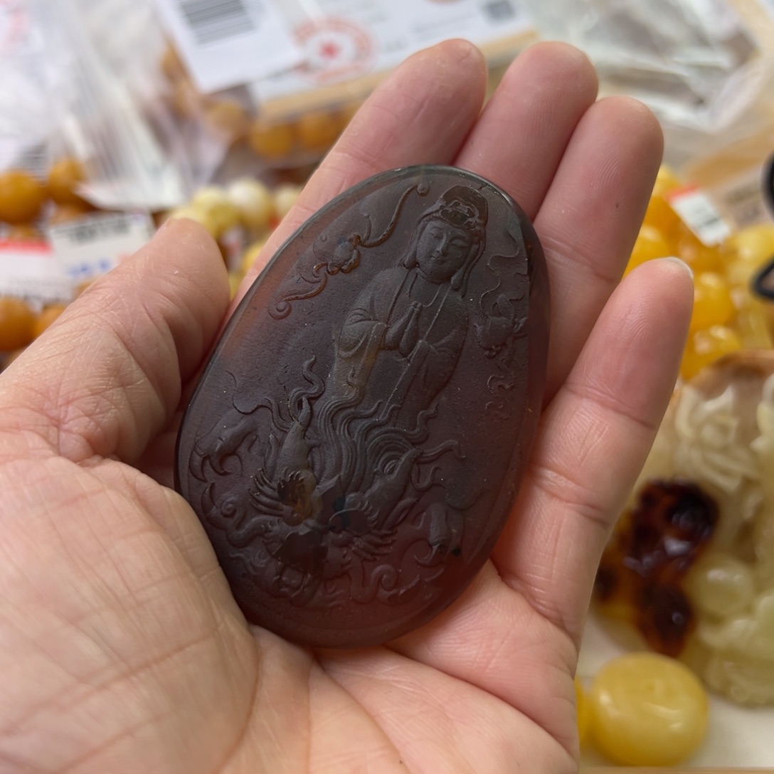 琥珀珠宝奇石未镶嵌