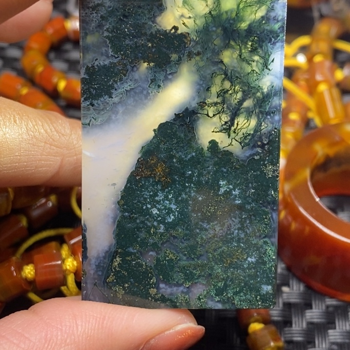 玛瑙/玉髓颈饰未镶嵌泥*