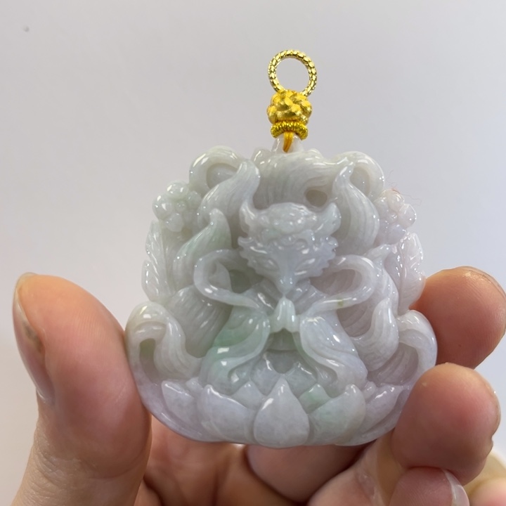 翡翠吊坠(赠链)未镶嵌代编织