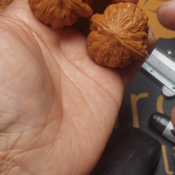 文玩核桃吊坠文玩21