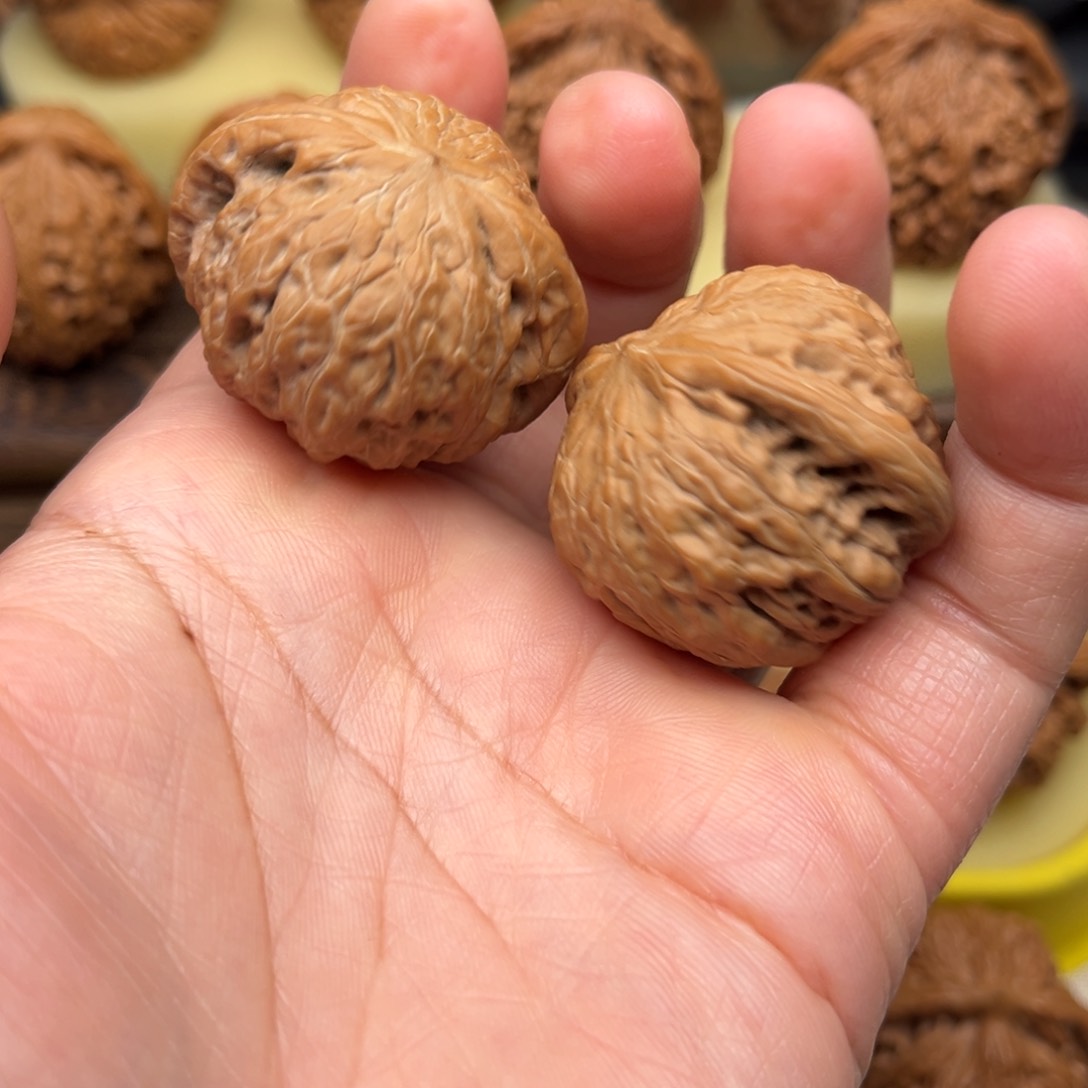 【闪购商品】不****A文玩核桃手把件37铁锤