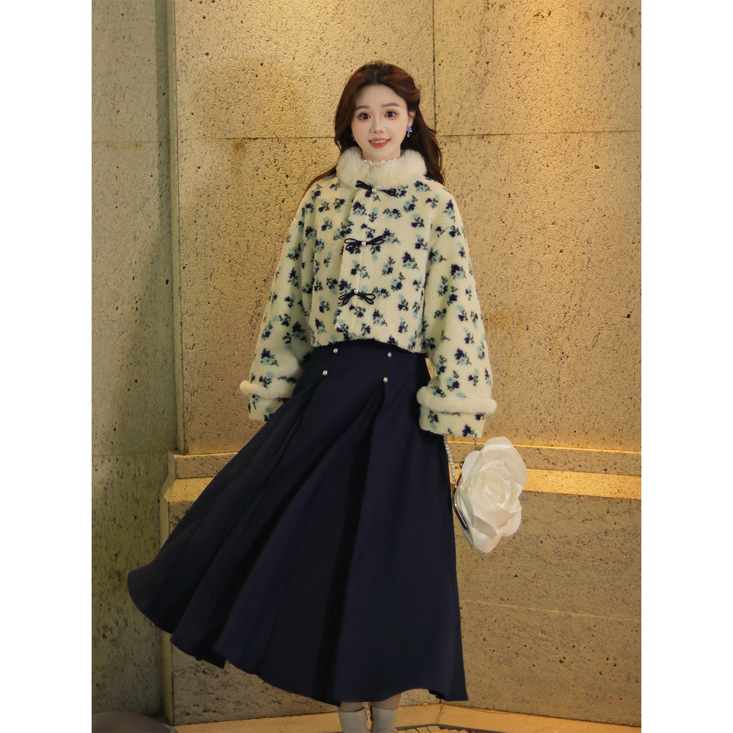 瑶西【蓝花镜】新中式碎花毛绒圆领短外套国风藏蓝大摆裙汉服两件套