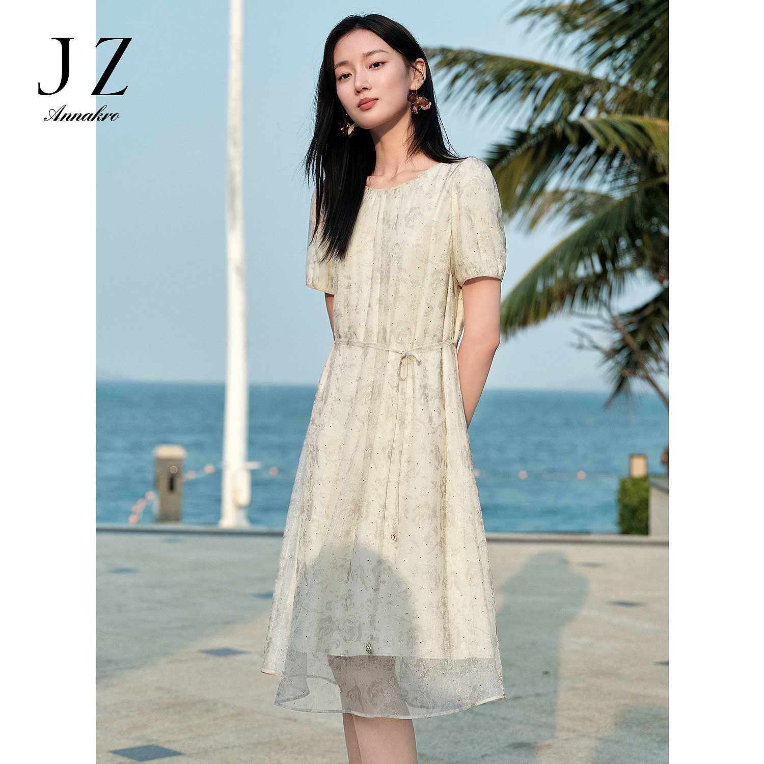 【丽公主专属】玖姿安娜蔻KWFX50044清新优雅法式bling烫钻收腰连衣