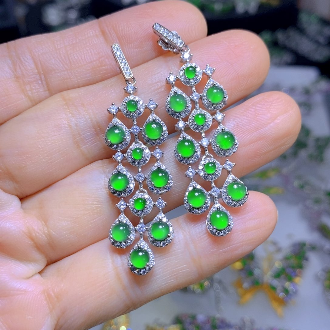 翡翠颈饰银S925镶嵌天然翡翠