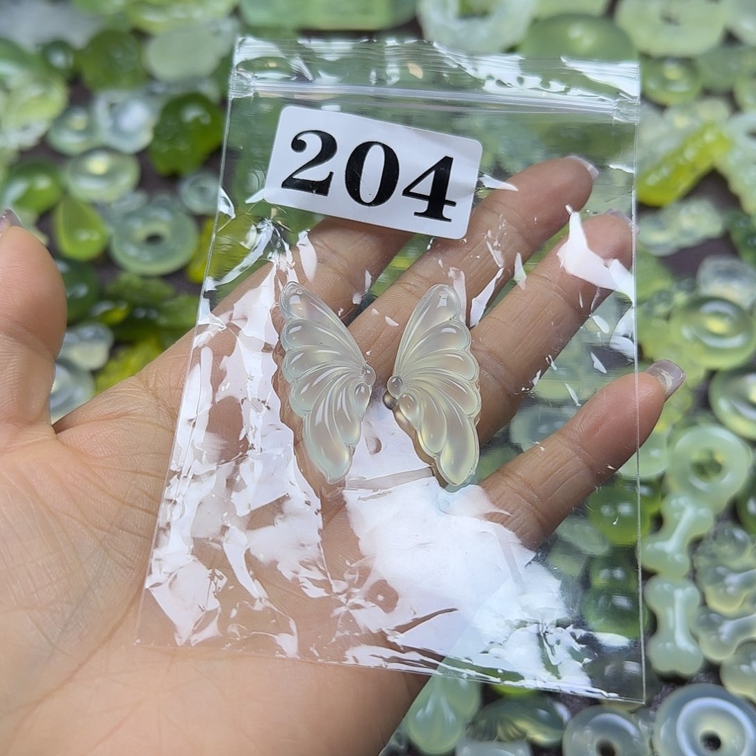 神***蓓蛇纹石玉未镶嵌岫玉吊坠