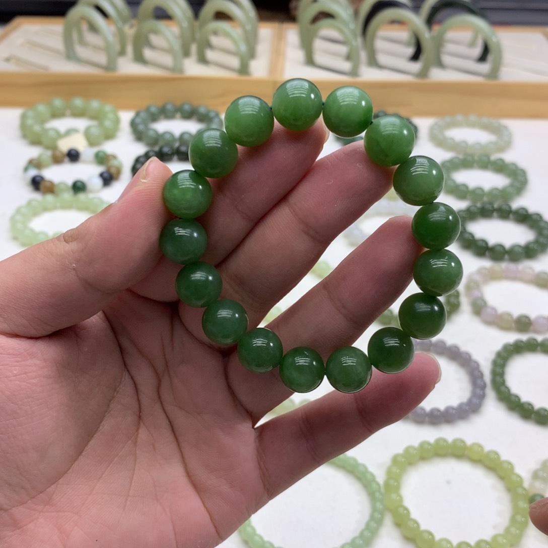 和田玉手串（碧玉12）未镶嵌