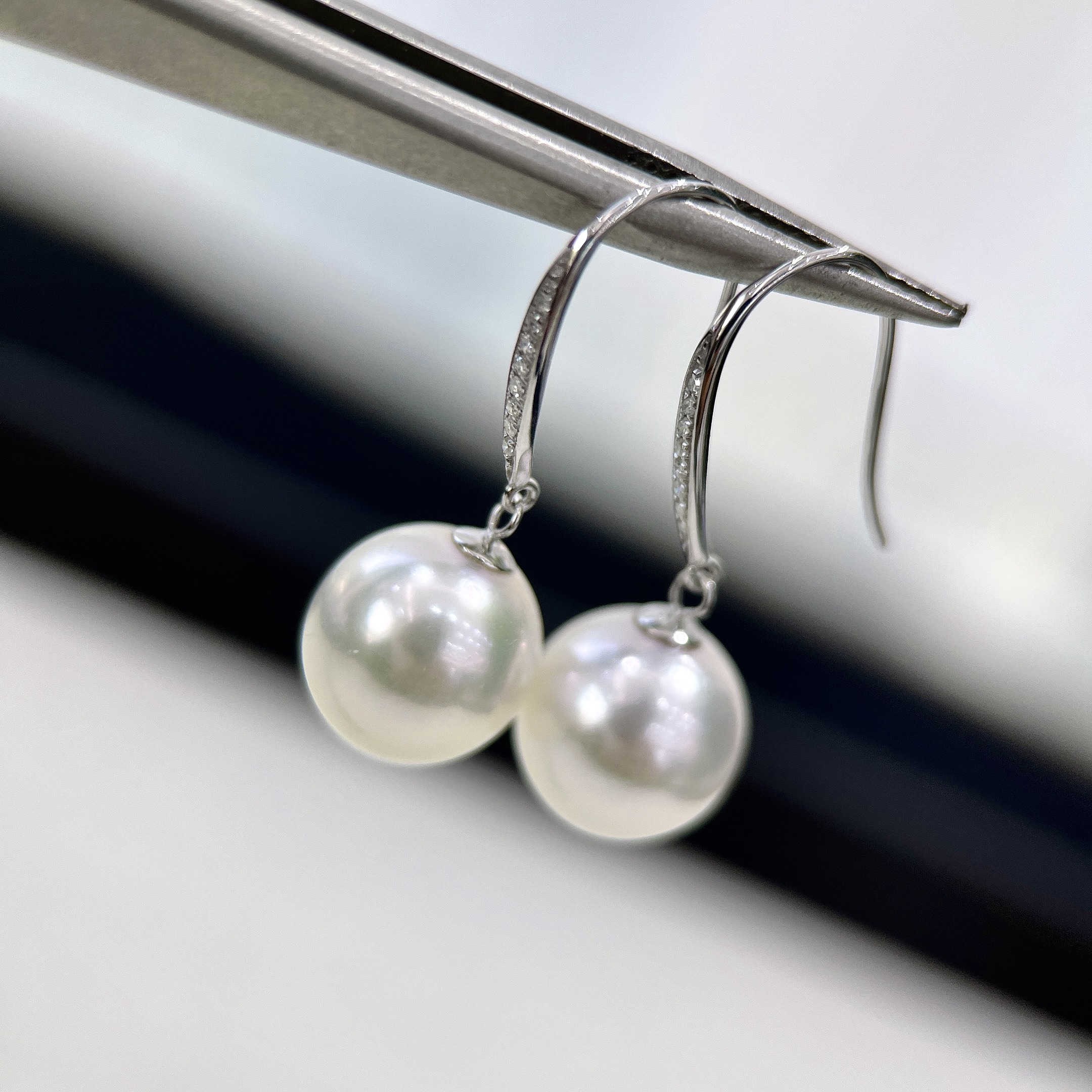 天然珍珠 海水设计款耳钩 18K金 9-10MM R219