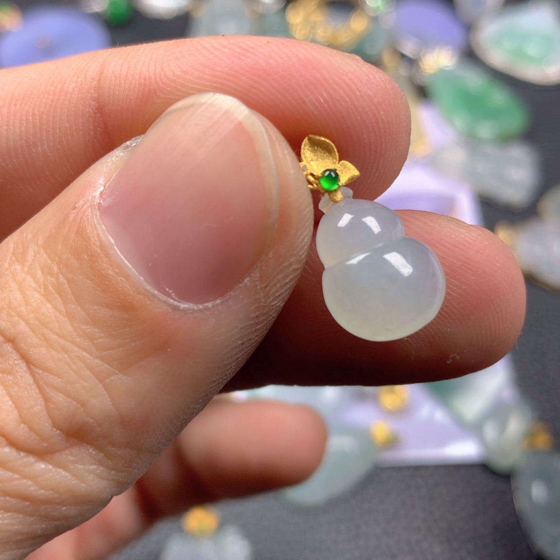 【闪购商品】翡翠颈饰18K金镶嵌翡翠