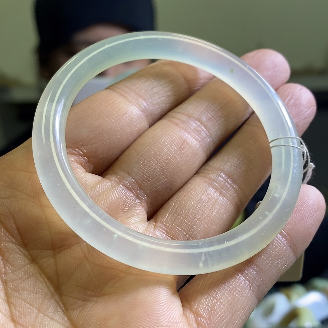 岫玉未镶嵌手镯53口径