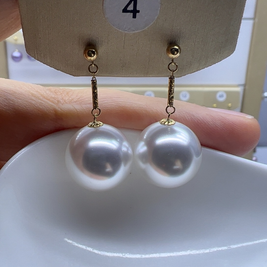 耳饰18K金镶嵌淡水珍珠