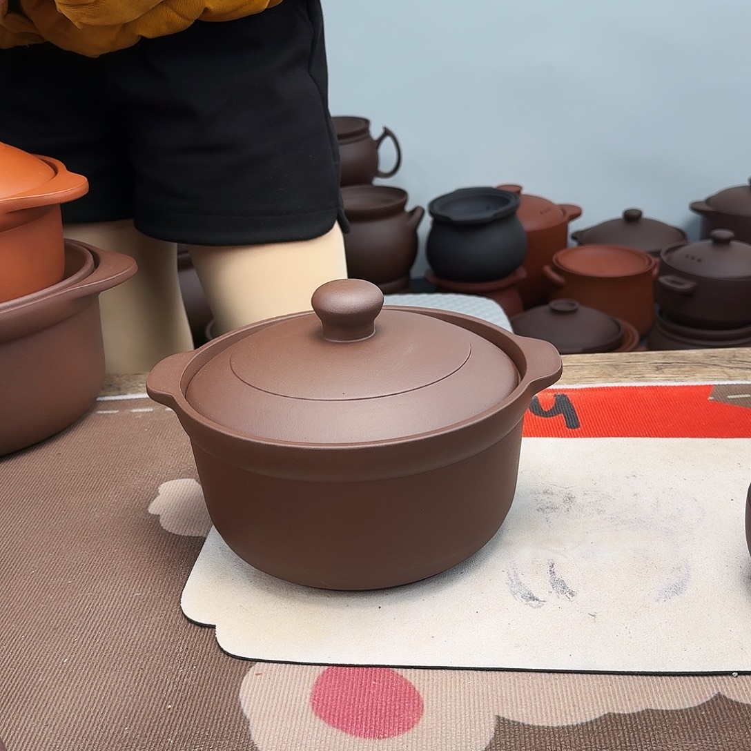 一***光紫砂砂锅2.5升微微瑕