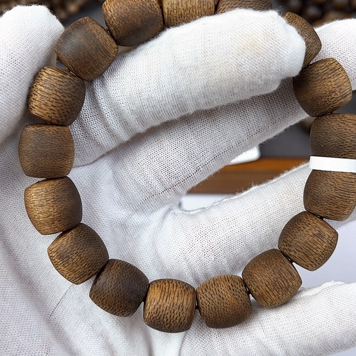 沉香手串芽庄1.2树心油