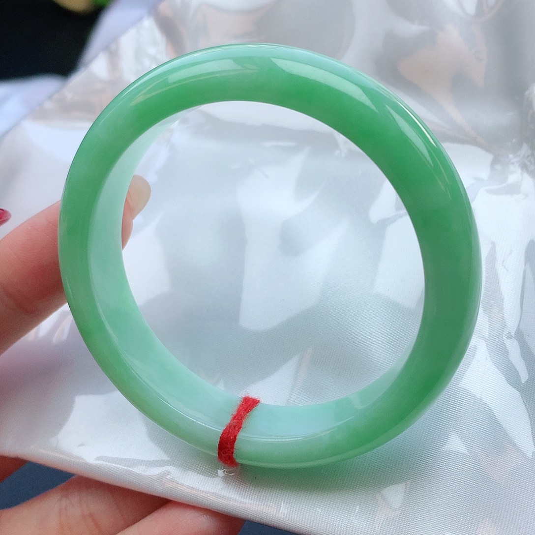 翡翠手镯未镶嵌53圈口882461