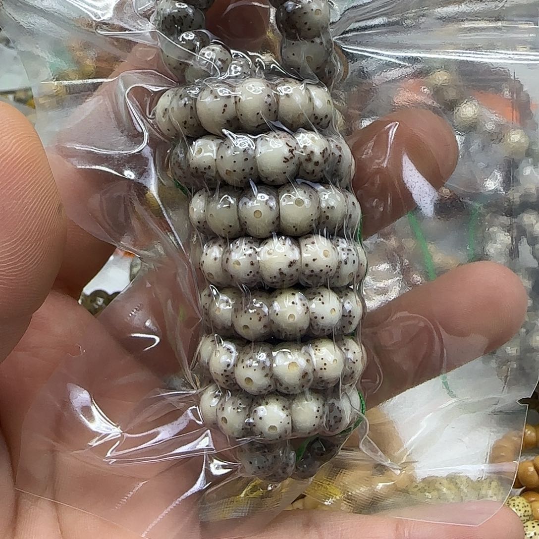 小***毛星月菩提手串60动地卡姿兰黑冰星月8-108蒜瓣大肠