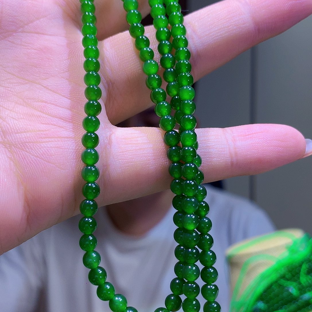 和田玉（碧玉）18K金镶嵌颈饰卡4长链