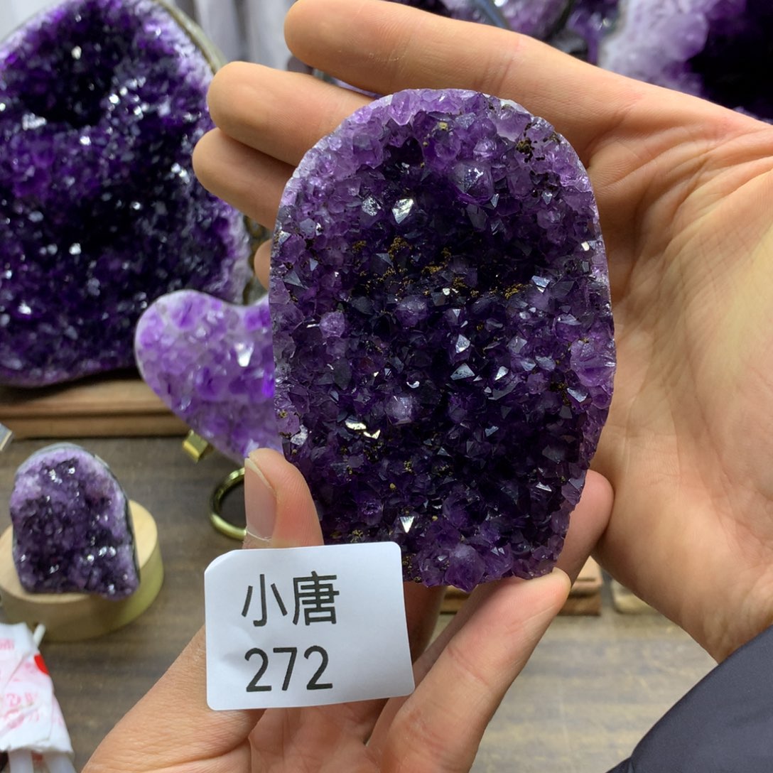 紫晶大型摆件（非配饰）未镶嵌